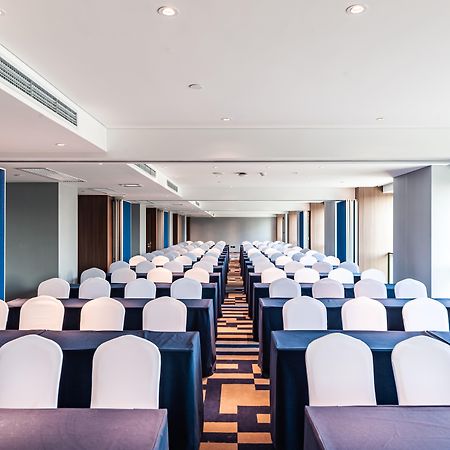Holiday Inn Express Shanghai Baoyang By Ihg Esterno foto