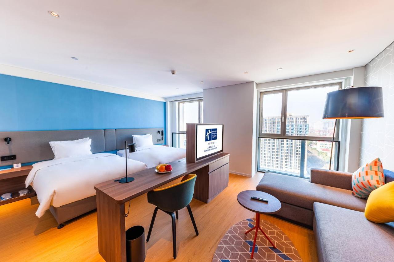 Holiday Inn Express Shanghai Baoyang By Ihg Esterno foto