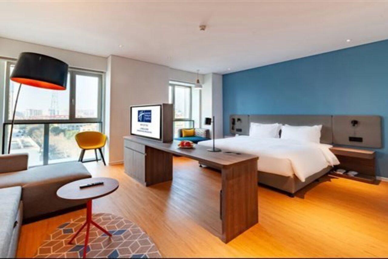 Holiday Inn Express Shanghai Baoyang By Ihg Esterno foto