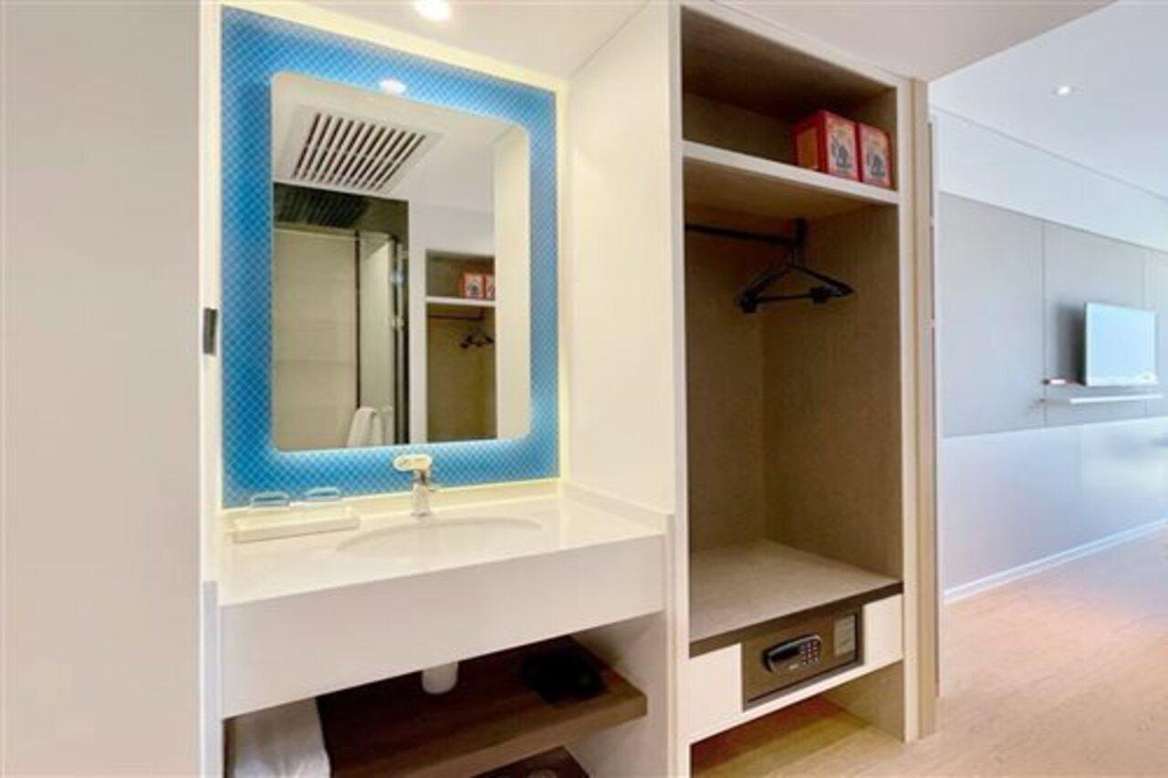 Holiday Inn Express Shanghai Baoyang By Ihg Esterno foto